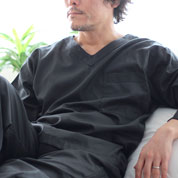 ブラック系