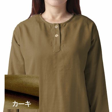 カーキ