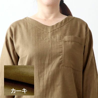 カーキ