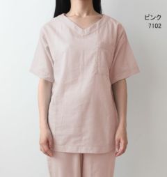 ピンク