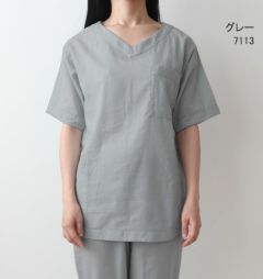 グレー