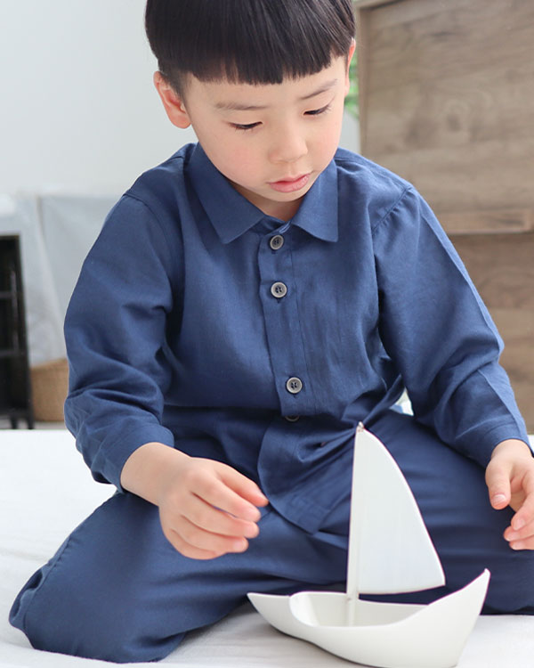 夏のかるふわガーゼ男の子パジャマ上下セット・長袖/前開き/襟あり
